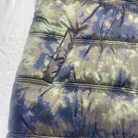 Zuda Camouflage Puffer  Vest - Picture 2 of 8